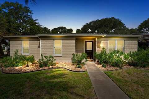 2001 Cochran Lane, ROCKPORT, TX 78382