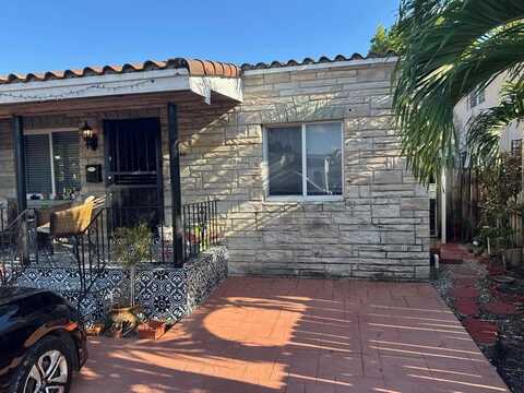2740 SW 4th St, Miami, FL 33135