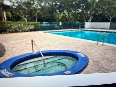 2701 Riverside Dr, Coral Springs, FL 33065