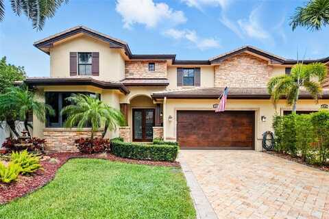 2743 NE 20th Ct, Fort Lauderdale, FL 33305