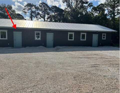 348 12th St, Apalachicola, FL 32320