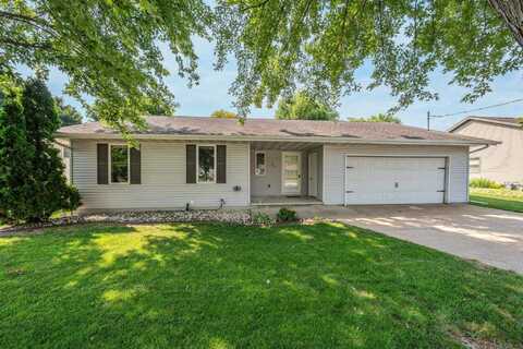 601 E ELM Drive, LITTLE CHUTE, WI 54140