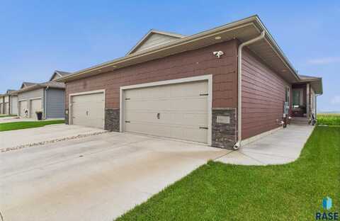 9620 W Broek Dr, Sioux Falls, SD 57106