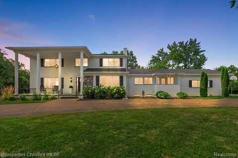 29960 Vernon Drive, Southfield, MI 48076