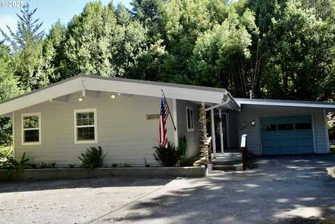 30291 HUMMINGBIRD HILL RD, Gold Beach, OR 97444