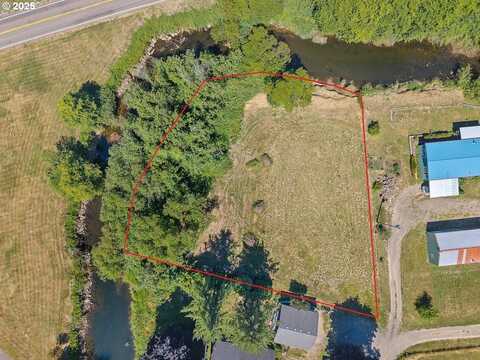 01400 Blaser LN, Tillamook, OR 97141