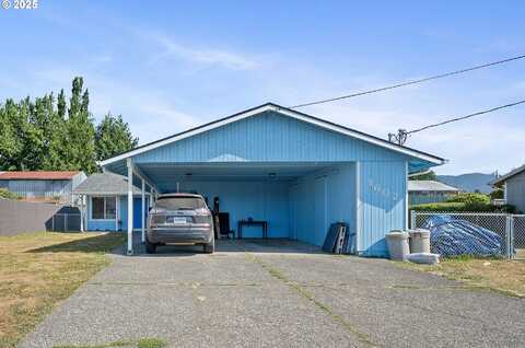 3602 WALNUT LN, Tillamook, OR 97141