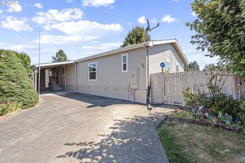 1000 S MCKERN CT, Newberg, OR 97132