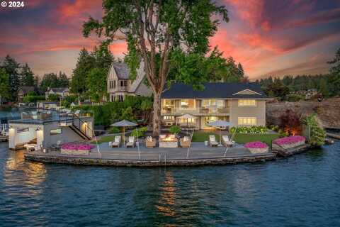 951 WESTPOINT RD, Lake Oswego, OR 97034