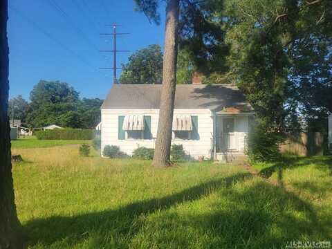 1202 Carolina Street, Roanoke Rapids, NC 27870