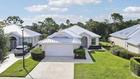 7751 SE Bay Cedar Circle, Hobe Sound, FL 33455