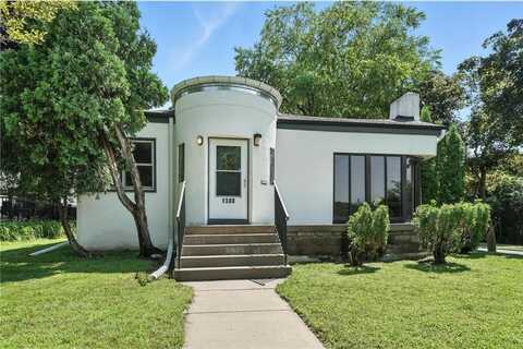 1300 Xerxes Avenue N, Minneapolis, MN 55411