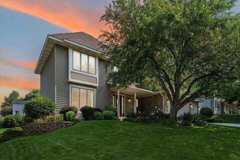3438 Churchill Drive, Woodbury, MN 55125