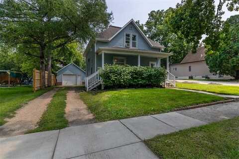 233 S Park Avenue, Le Center, MN 56057
