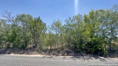 P-9c Quesenberry RD, Von Ormy, TX 78073