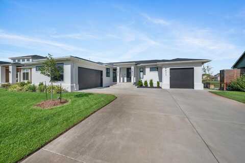 4411 N Sunny Lane, Wichita, KS 67205