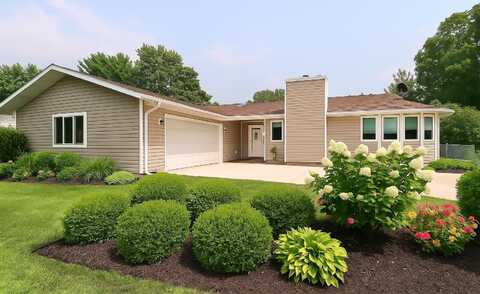 2105 Yorkshire Drive, Beloit, WI 53511