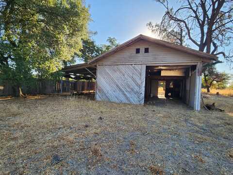 16880 Laverne Lane, Anderson, CA 96007