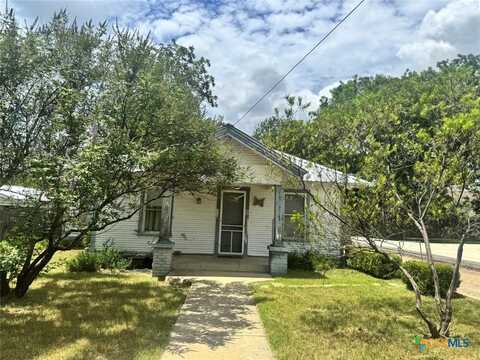 110 S Porter Street, Lampasas, TX 76550