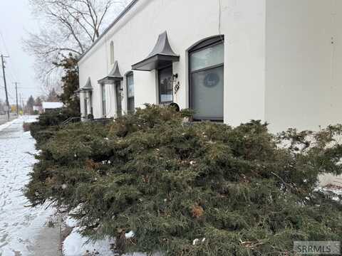 1220 S Boulevard, Idaho Falls, ID 83402