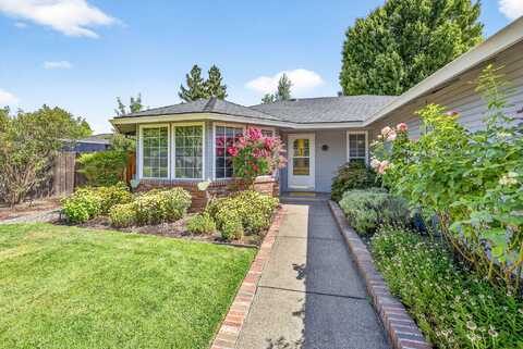 2575 Roberts Road, Medford, OR 97504