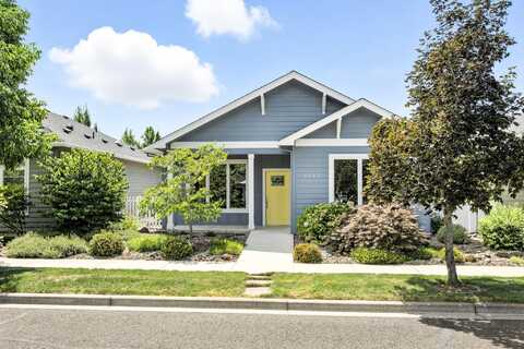 1167 Boulder Ridge Street, Central Point, OR 97502