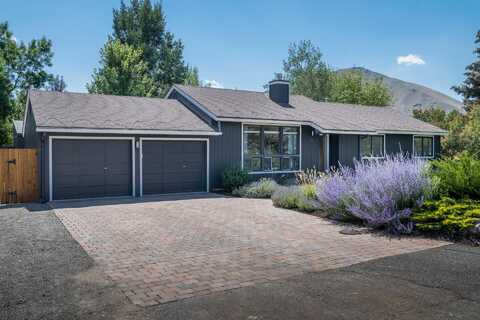731 Deerfield Dr, Hailey, ID 83333