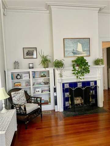 72 Ayrault Street, Newport, RI 02840
