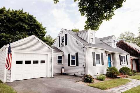 19 Bliven Avenue, Bristol, RI 02809