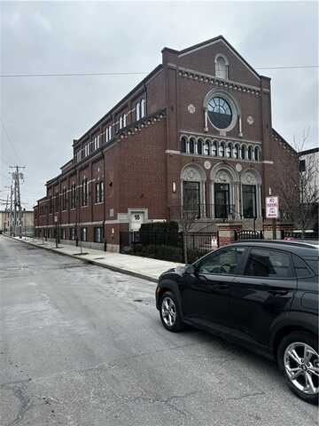 18 Spruce Street, Providence, RI 02903