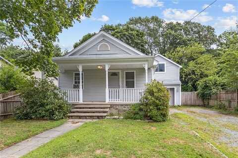 100 Walnut Road, Barrington, RI 02806