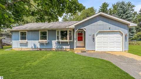 1822 Chestnut Street, Cadillac, MI 49601