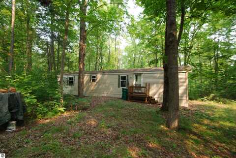 2120 Andys Lane, Beaverton, MI 48612
