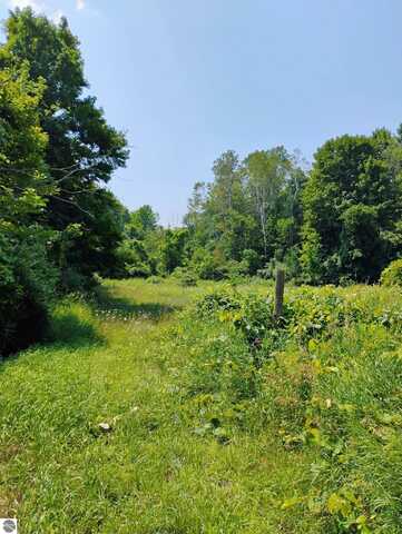 00 E Smedley Road, Traverse City, MI 49684
