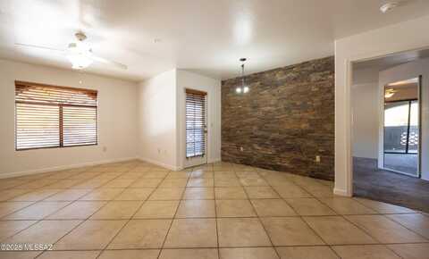 5751 N Kolb Road, Tucson, AZ 85750