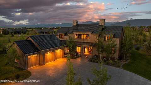 1070 SHASTA DAISY Court, Driggs, ID 83422