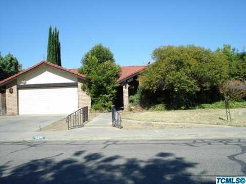 2425 S Sowell Street, Visalia, CA 93277