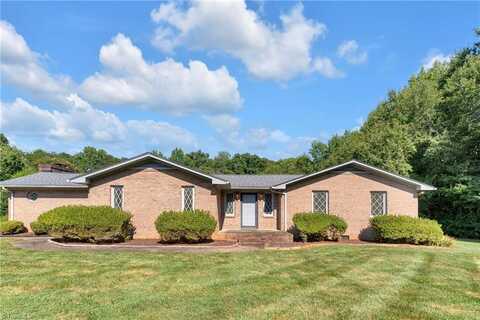 5426 Yanceyville Road, Browns Summit, NC 27214