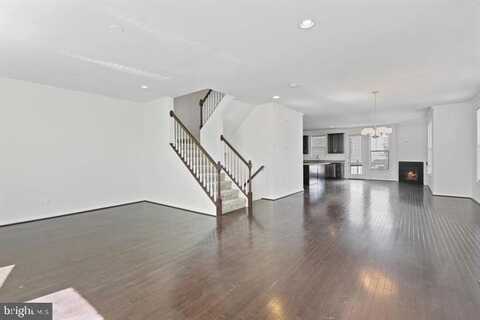 23595 KINGSDALE, BRAMBLETON, VA 20148
