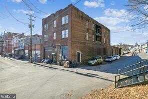 326 W BROAD STREET, TAMAQUA, PA 18252