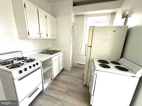 2013 E STELLA, PHILADELPHIA, PA 19019
