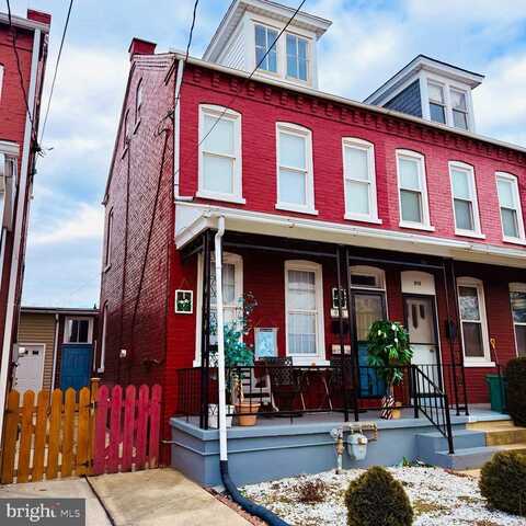 913 SPRUCE STREET, COLUMBIA, PA 17512