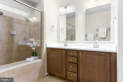 6020 E GREENBRIER RIVER ROAD E, FREDERICKSBURG, VA 22407