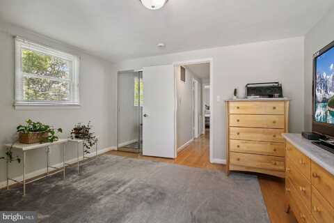 9504 WADSWORTH DRIVE, BETHESDA, MD 20817