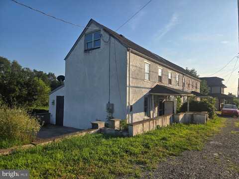 1008 READING AVENUE, BOYERTOWN, PA 19512