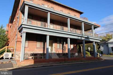 1 W CHURCH STREET, STEVENS, PA 17578