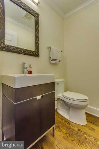 7105 CONNECTICUT AVENUE, CHEVY CHASE, MD 20815