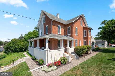 320 S 5TH AVENUE, ROYERSFORD, PA 19468