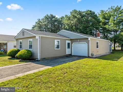 24 SELKIRK AVENUE, TOMS RIVER, NJ 08757