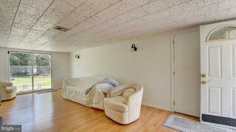23 SERVISS AVENUE, EAST BRUNSWICK, NJ 08816